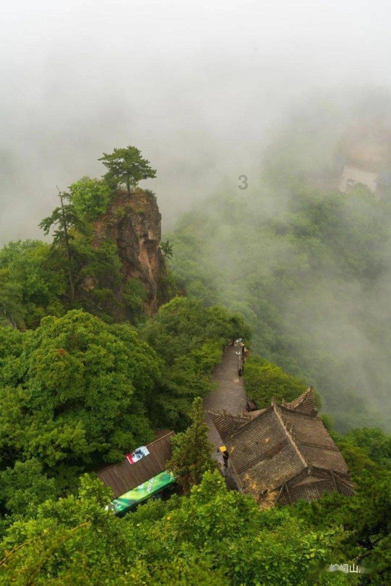 小区建筑工地，惊现40多座古代墓葬，考古发掘惊喜惊吓接连出现！